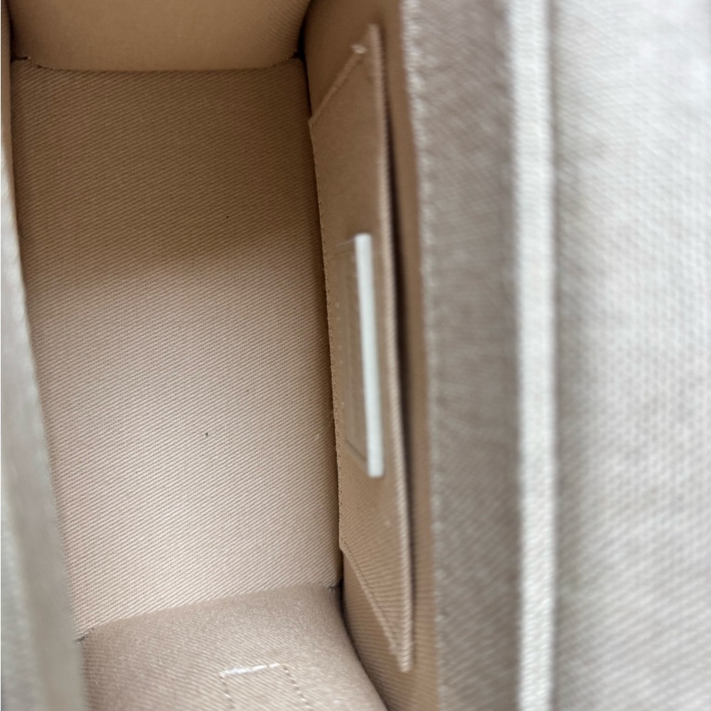 Jacquemus Le Chiquito Moyen - Picture 8 of 10